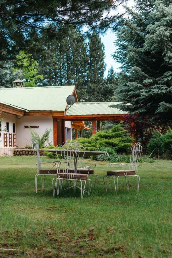 Estancia Quillen Lodge - Hosteria Aluminé Exterior foto